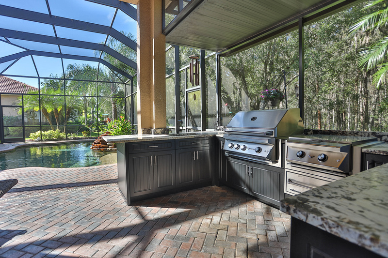 12 Reasons to Have a Kitchen in Your Florida Outdoor Living Space