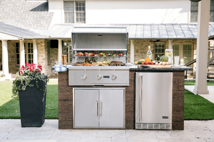 Coyote Built-In Grill-Synergy Outdoor Living 