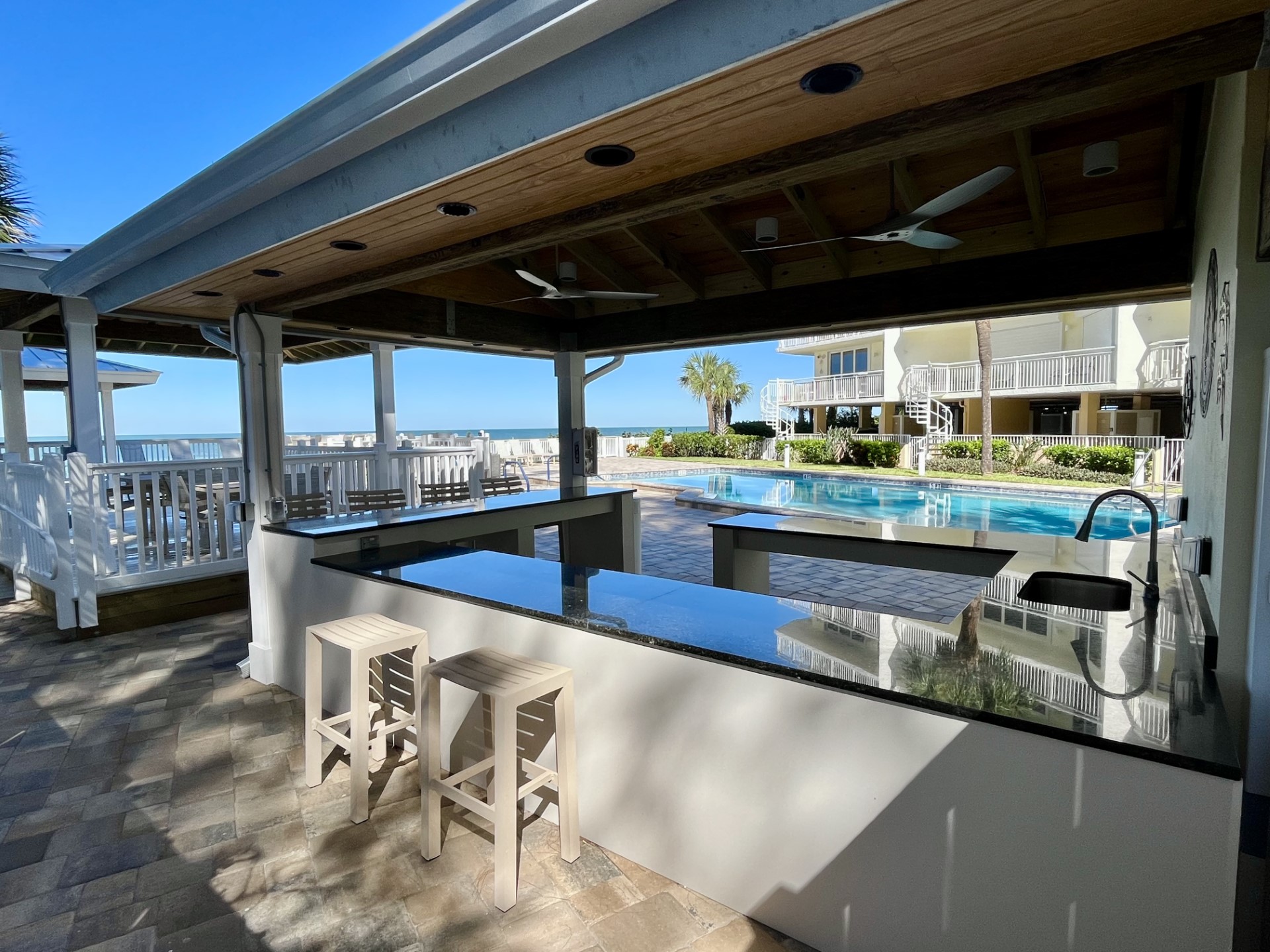Smart Design: Integrating Technology into Outdoor Kitchens
